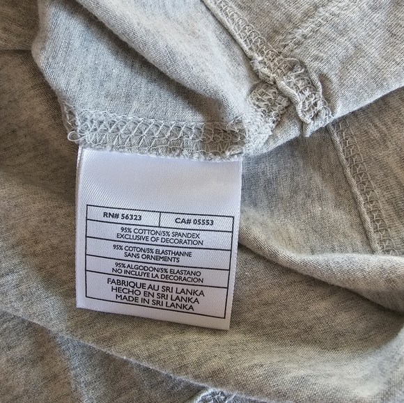 SALE-Nike women's Heather gray shirt sleeve top size L - Picture 10 of 11